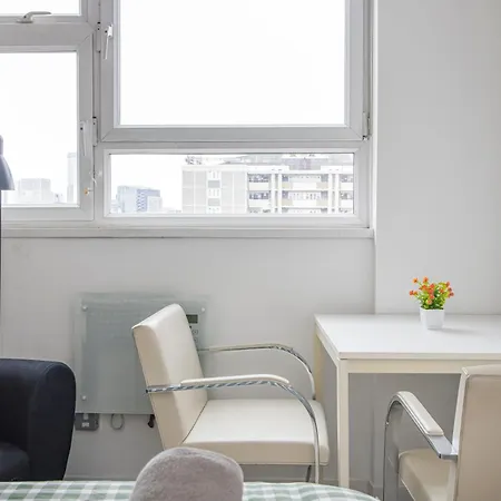 4-Bed Flat With Stunning Views Apartment London Exterior photo